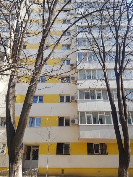 Obor, Colentina Teiul Doamnei, langa scoala si parc